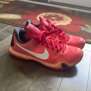 Kobe 10 “Majors”